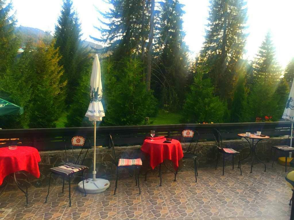 Hotel Miraj - Restaurant & Sauna & Biliard Poiana Brasov Bagian luar foto